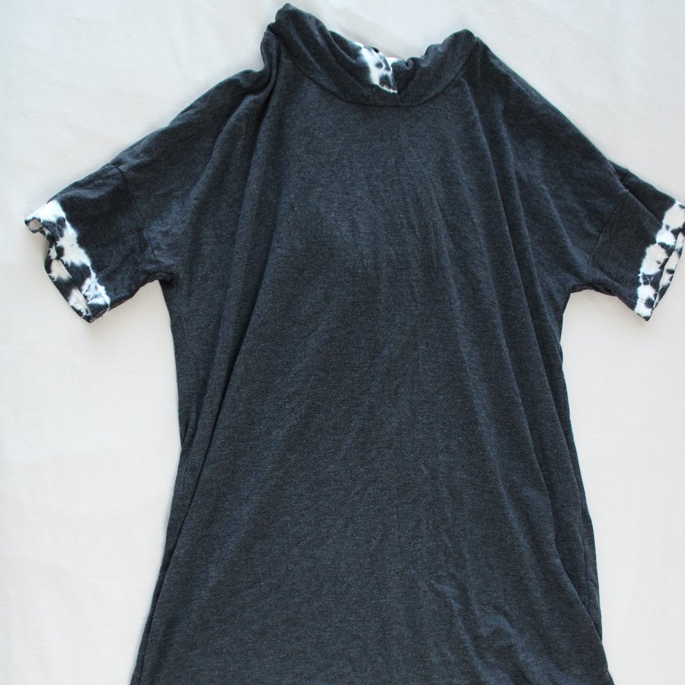 Cable and Gauge Sweater T Shirt Dress Grey/Gray and White Tie Die with Hoodie